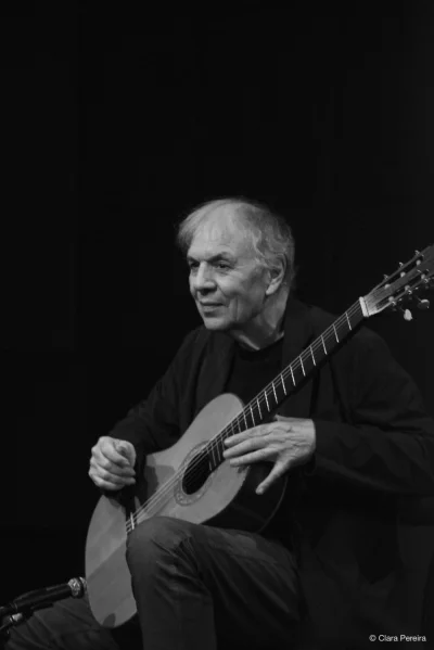 kojotte - Ralph Towner is an American acoustic guitarist. He also plays piano, synthe...