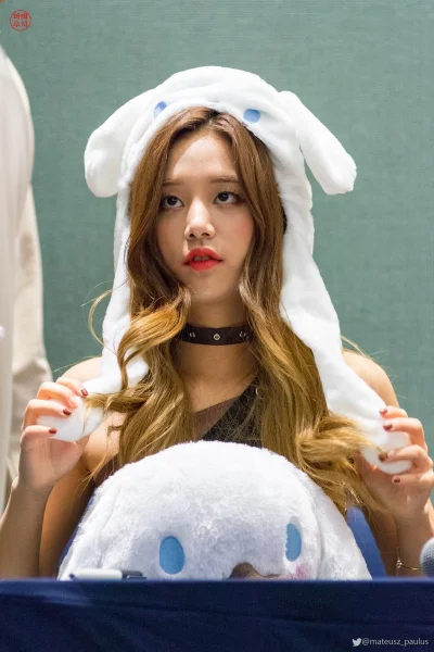 XKHYCCB2dX - #solbin #laboum
#koreanka #kronografia