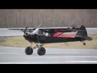Maneharno - @Ko1eszk4: typ na tym filmiku posadził samolot prawie jak helikopter, a n...