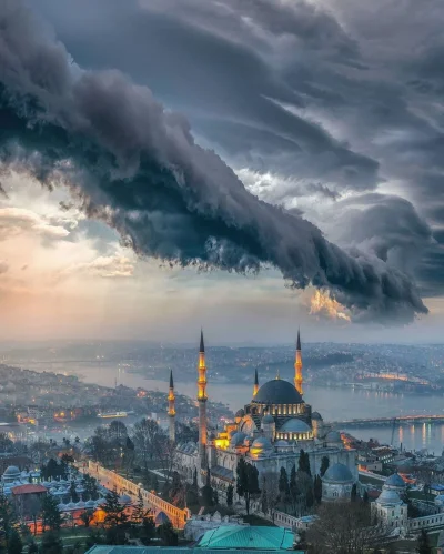 xxii - #istanbul #turcja
#burza #cityporn