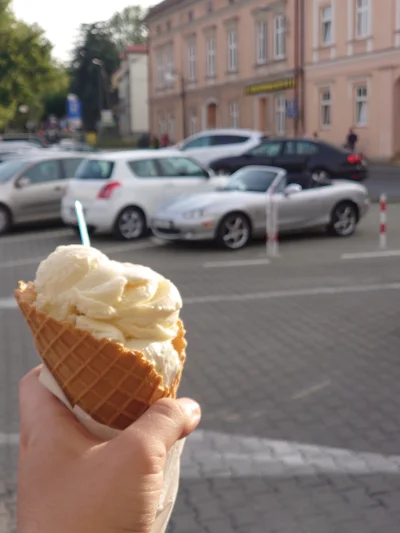 sorek - Piękna pogoda
Kabriolet
I lody o smaku kremówki papieskiej w #wadowice (⌐ ͡■ ...