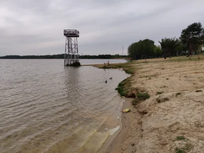 MentorPL - Miejscówka ~20km od miasta, jezioro z charakterystyczną wieżą widoczną na ...