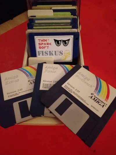 PajonkMondry - Takie mam ikony ZAPISZ z dawnych lat

Amiga 600 - wciąż ją mam

#a...