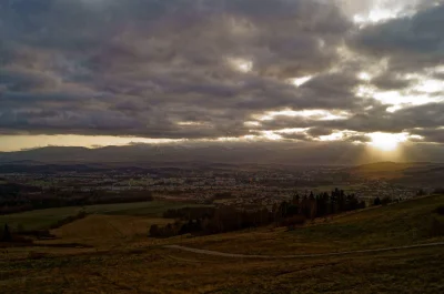 l.....e - Prawie moje bo ja z Kowar :) ale Jelenia spoko zwlaszcza z Szybowcowej Gory...