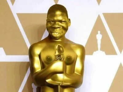 YogiYogi - @RobertKowalski: Jest już propozycja nowej statuetki Oscara po wprowadzeni...