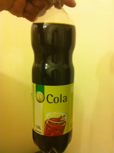 Tippler - Cola za mną chodzi, taka dobra.

#pijzwykopem #cola #auchan #dieta