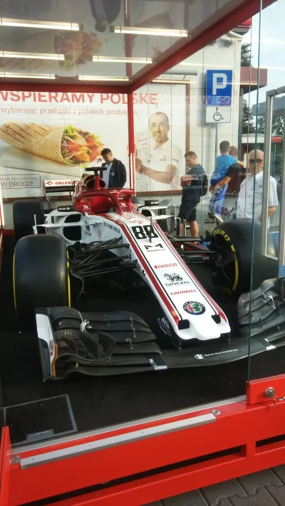 rzub3r - #f1 #motoryzacja

Orlen na wielickiej w Krakowie. Ponoć od jutra do końca ...