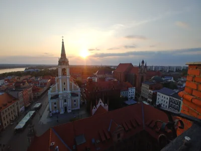 kronikary - Dzień 3: Toruński regen

Dzisiaj odpuszczam rower i zwiedzam Toruń ( ͡º ͜...