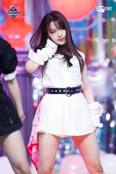 XKHYCCB2dX - #jisun #fromis9
#koreanka