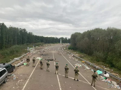 czeki21 - @jakwlesie: taki bajzel zostawili dzisiaj po sobie. Białoruś zamknęła grani...