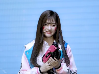 XKHYCCB2dX - #nagyung #fromis9
#koreanka