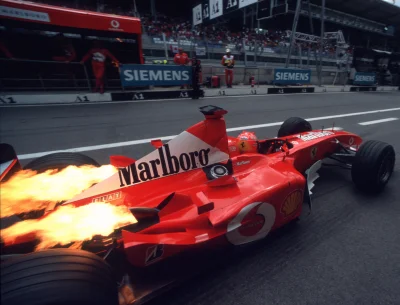 KarolaG17 - Michael Schumacher (Ferrari) [2770x2115]

#f1 #f1porn