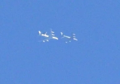 kecajek - Czyżbym był świadkiem tankowania w powietrzu AWACSa? Około godziny 11:54 bę...