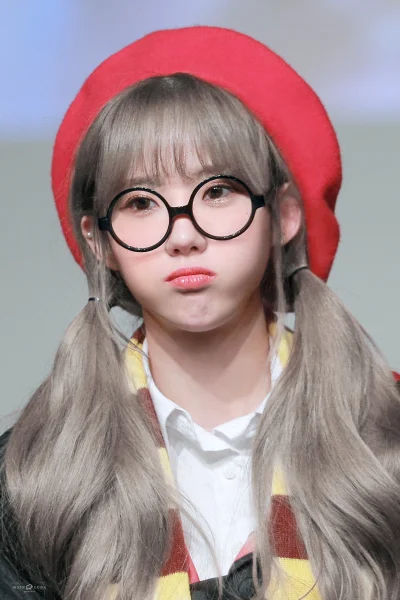 XKHYCCB2dX - #luda #wjsn
#koreanka #codziennaluda