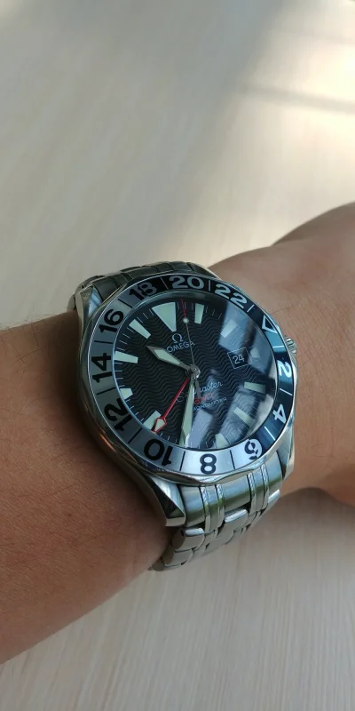 sibcat - Chciałbym sprzedać mój zegarek. Omega Seamaster GMT na 50 lecie firmy. Wieci...