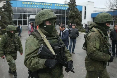 marekmarecki44 - @marcin-: W 2014 "Zielone Ludziki" zajeli lotnisko w Symferopolu. Ta...