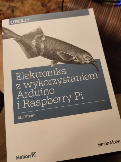veranoo - Podobno dziś #dzienchlopaka . 
Dostałem taką książkę od #rozowypasek 

Odkr...