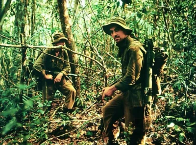 SirGodber - #vietnamwar #wojna #wojnawkolorze #historia #historiajednejfotografii

Si...