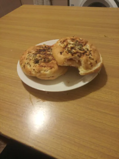 MorenkaKnight - Po co komu chleb tostowy jak są mini cebularze kurna
#kurna #lublin #...