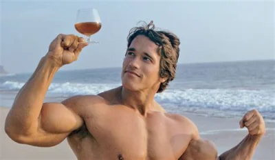 KawaJimmiego - @geuze: Schwarzenegger twierdzi, że pił alkohol, a jego osiągi z czasó...