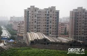 guestviewonlypl - @LuckyStrike: @Hornic: chińczycy faktycznie szybko budują wieżowce....