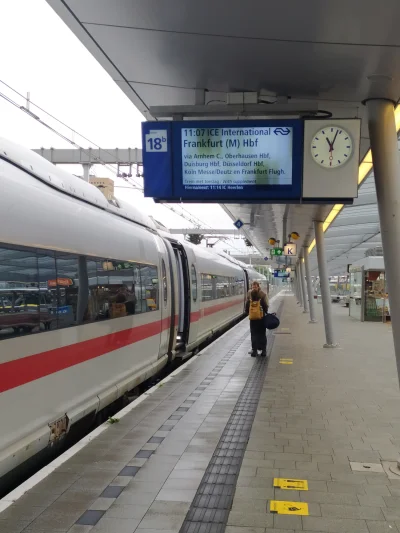g.....i - Dziś powrót, 12 godzin i 40 minut w podróży z Utrechtu do Warszawy:

ICE Ut...