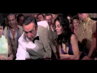 Amadeo - Na podium Moore i Connery. Nie będzie lepszych Bondów - nikt nie ma takiej k...