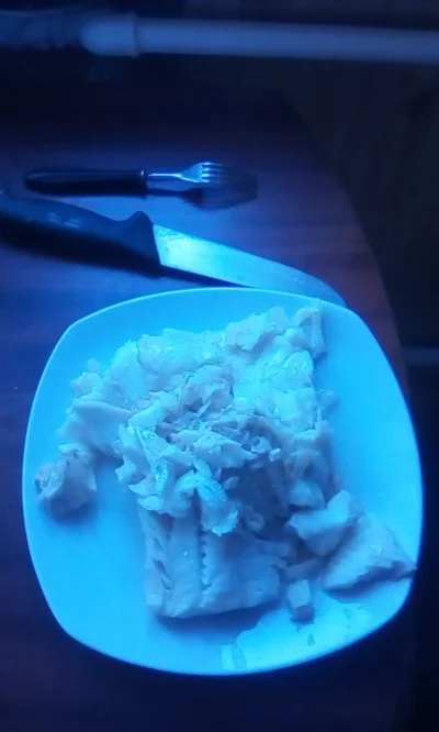 anonymous_derp - Dzisiejszy obiad: Filety dorszowe duszone na maśle klarowanym, sól.
...