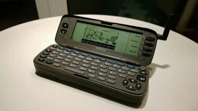 C.....3 - @ozzmann W roku 1996r Nokia też dorzuciła  swoją cegiełkę(i to dosłownie). ...