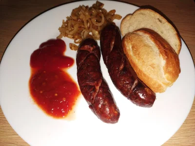 kielbasazcebula - #masterchef #gotujzwykopem #kuchnia

Czy kiełbasa z cebulą może plu...