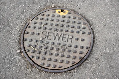 G.....5 - @KRS: Manhole cover to jest ta taka pokrywka na wejście do kanalizacji, nie...