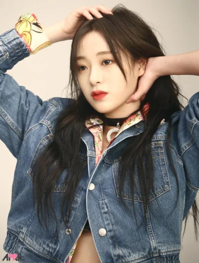 XKHYCCB2dX - #jinsol #april
#koreanka