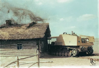 wojna - Moment wystrzelenia pocisku z niemieckiego niszczyciela czołgów Nashorn z 2. ...