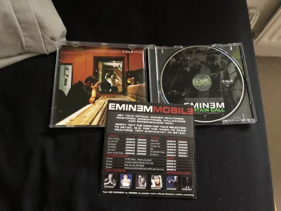 Gollumus_Maximmus - Kupiłem zafoliowaną płytę Eminema i aż mnie korci żeby smsa wysła...