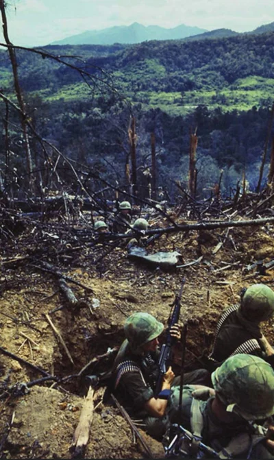 SirGodber - #vietnamwar #wojna #wojnawkolorze #historia #historiajednejfotografii

Bi...