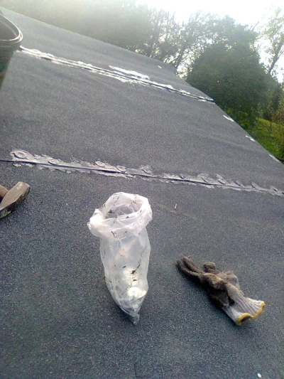 PIAN--A_A--KTYWNA - Wstawiam zdjęcia z dachu. Zwykła tania papa + lepik.
Zamykam sez...