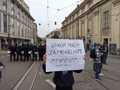 wywalonejajca - Cześć Mireczki! Tak było dzisiaj na proteście w #krakow, 
Dzięki @zu...