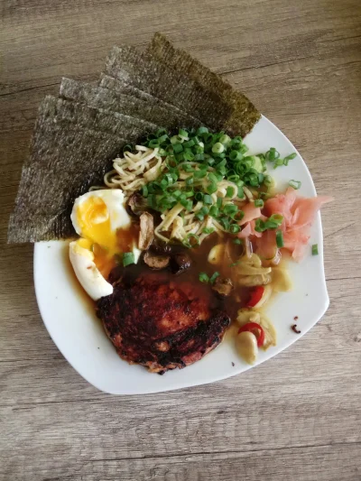 Pawery1 - Wstałem po 8. Mam ochotę na #ramen 
No to zrobiłem od zera w pół godziny p...