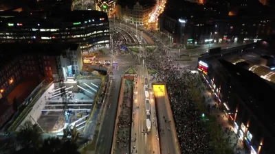 mojemirabelki - Rzut oka na wczorajszy wycinek #protest we #wroclaw. Tak z powietrza ...