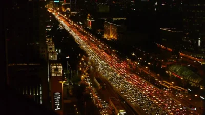 nie_mientki - W USA też wspierają #protest - nocą samochody ustawiono tak, by ich świ...