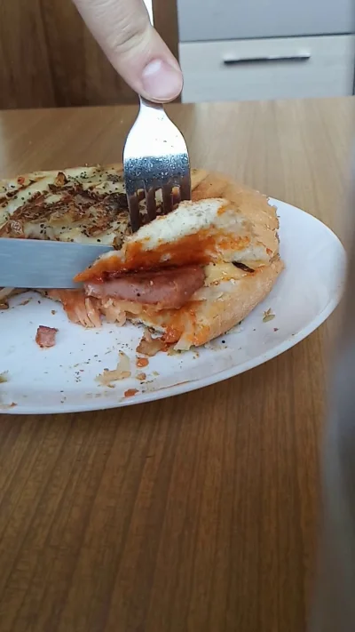 MorenkaKnight - tutaj macie nagranie wspaniałego cebularzoburgera 
#codziennycebular...