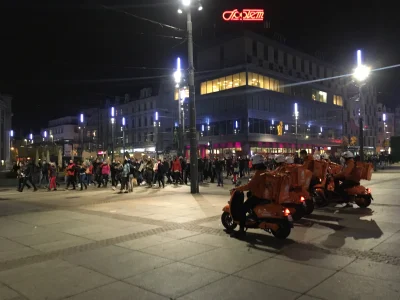 AvantaR - W Katowicach dołączyła kawaleria #pysznepl ( ͡° ͜ʖ ͡°) 

#katowice #protest