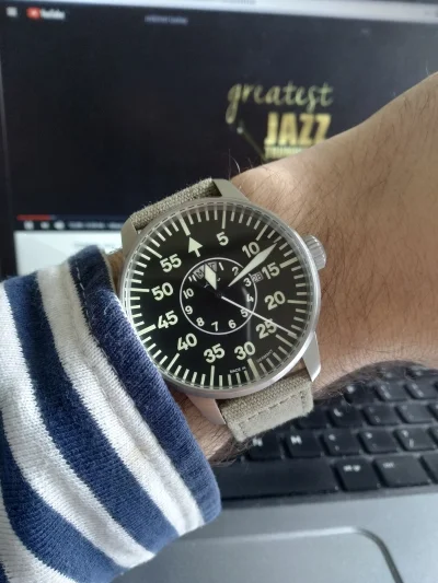 okretowy_sanitariat - @flamezz: zawsze jak ubieram ten zegarek, to mam ochotę najecha...