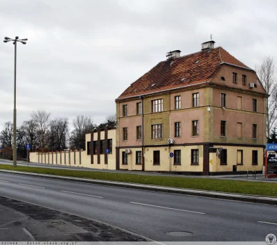 wanghoi - A tak wygląda dziupla ABW we Wrocławiu. Z wierzchu ruina w środku całkiem s...