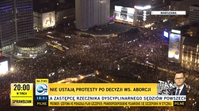 Radek41 - Tłum jest coraz mniejszy. Więcej dziennikarzy niż protestujących 

#warsz...