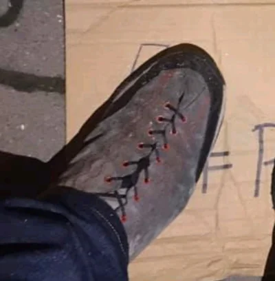 Kaajus - @vonsaty: Trzeba będzie zrobić update butów na tym obrazku na Narodowe Ciżem...