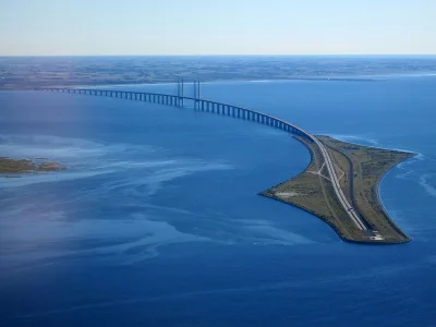 l.....z - @wannabe_doc: najwiekszy to ten w øresund