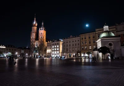 Redami - Kościół Mariacki i fragment Rynku Krakowskiego.
W komentarzu fota z innej pe...