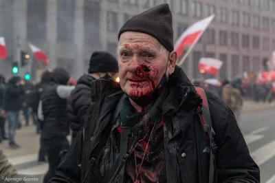 jurgin - zdjęcie dnia - Pomimo zakazu 11 listopada ulicami Warszawy przemaszerowało k...