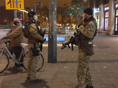 mcnight95 - żołnierze w Budapeszcie patrolują miasto podczas lockdownu, już niedługo ...